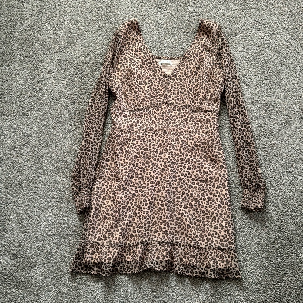 {Abercrombie & Fitch} Leopard Print Mini Dress